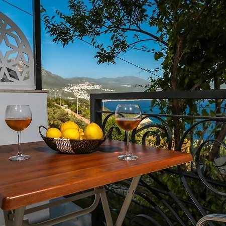 Hamarat Kaş